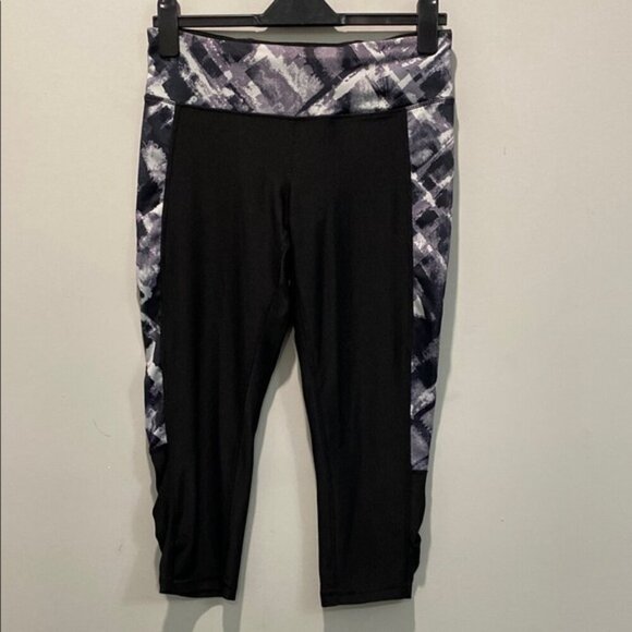 90 Degree By Reflex Black capris Leggings Size Medium - Picture 2 of 10